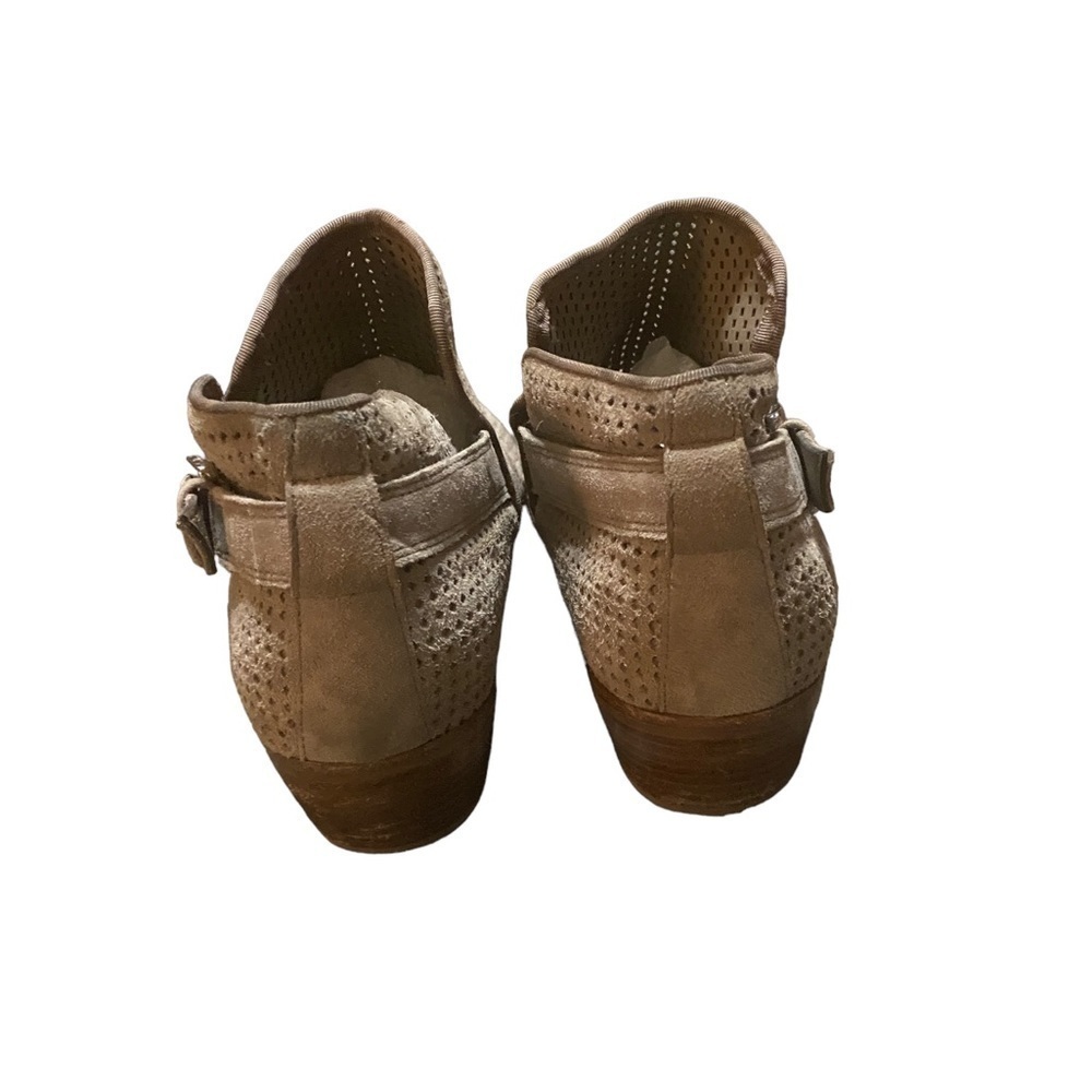 SAM Edelman Tan ankle boots with buckle on side strap around backing 2-inch heel - Picture 2 of 5